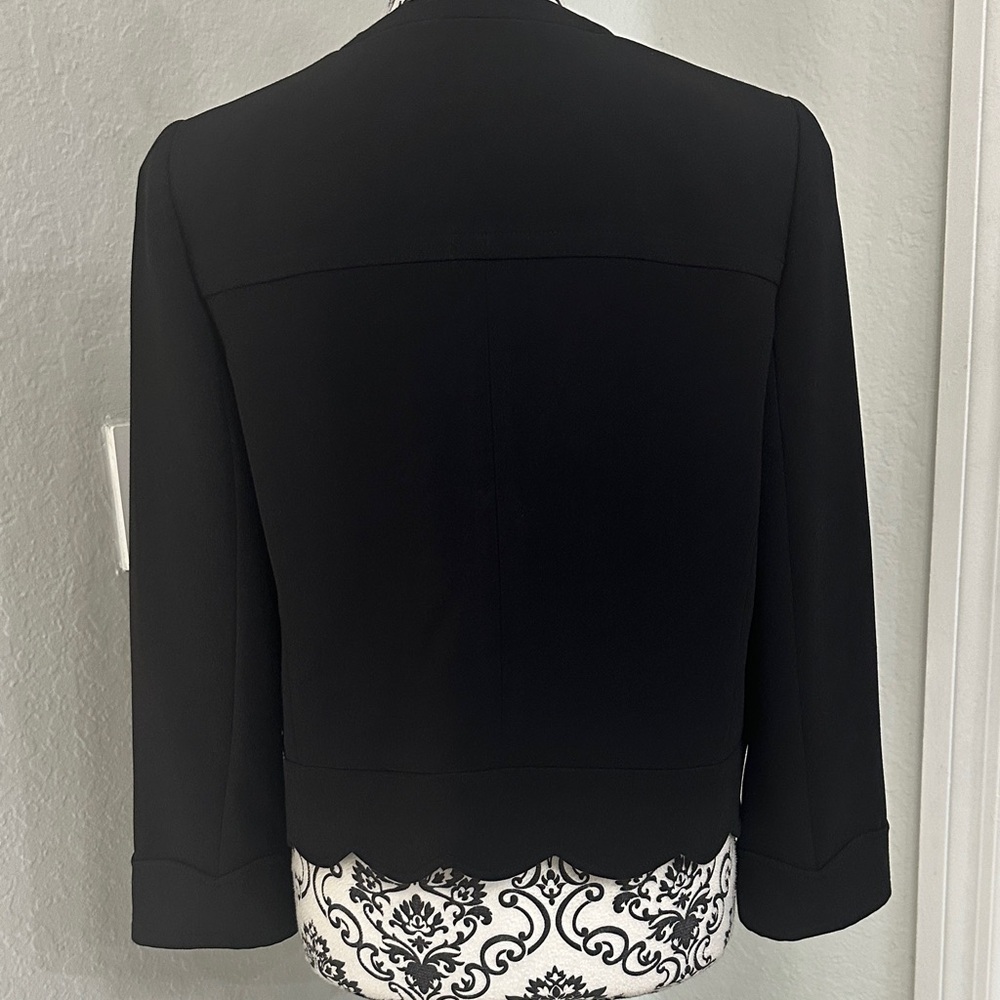 Ann Taylor Black Collarless Scalloped Blazer Sz. M - Picture 8 of 12